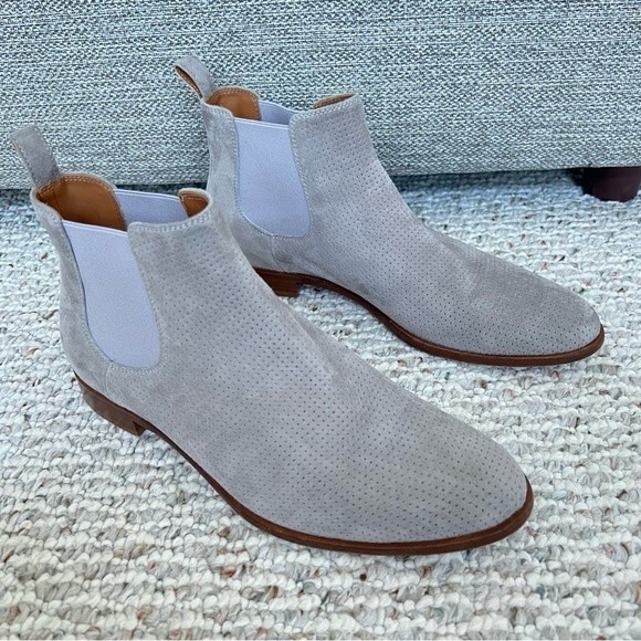 M. Gemi Amico Suede Ankle Boot Chelsea - Picture 1 of 10